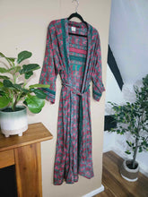 Load image into Gallery viewer, Teal &amp; Pink repurposed Sari Kimono www.karmaripon.co.uk