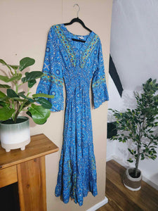 Blue Safed Dress www.karmaripon.co.uk