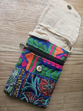 Load image into Gallery viewer, Handmade Bandani Phone Bag www.karmaripon.co.uk