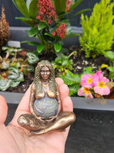 Load image into Gallery viewer, Gaia mother earth statue www.karmaripon.co.uk