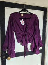 Load image into Gallery viewer, Cotton Butterfly Top www.karmaripon.co.uk
