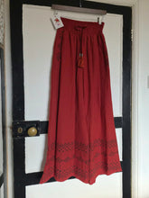 Load image into Gallery viewer, Tanvi dark blue Jute Trousers www.karmaripon.co.uk