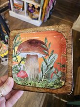 Load image into Gallery viewer, Mushroom wooden trinket tray www.karmaripon.co.uk