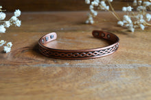 Load image into Gallery viewer, Copper Magnetic Bracelet www.karmaripon.co.uk