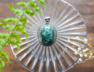 Seraphinite Pendant www.karmaripon.co.uk