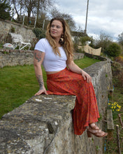 Load image into Gallery viewer, Purna Sari elasticated panel Skirt www.karmaripon.co.uk