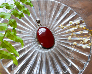 Carnelian Pendant www.karmaripon.co.uk