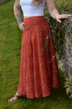 Load image into Gallery viewer, Purna Sari elasticated panel Skirt www.karmaripon.co.uk