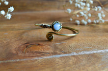 Load image into Gallery viewer, Gemstone bangles www.karmaripon.co.uk