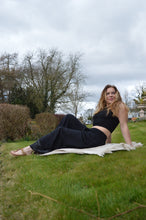 Load image into Gallery viewer, Tanvi Black Jute Trousers www.karmaripon.co.uk