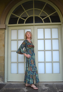 Laal Dress www.karmaripon.co.uk
