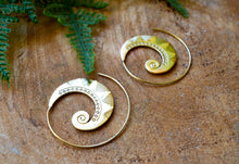 Load image into Gallery viewer, Brass Spiral Indian Earrings