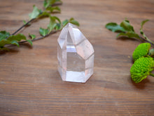 Load image into Gallery viewer, Quartz Crystal Point www.karmaripon.co.uk