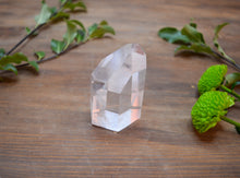 Load image into Gallery viewer, Quartz Crystal Point www.karmaripon.co.uk