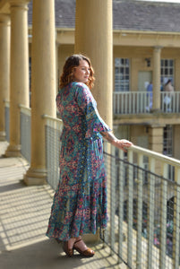 Laal Dress www.karmaripon.co.uk