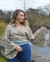 Load image into Gallery viewer, Boho Sleeve Sari Butterfly Top UK 14-18 Size L www.karmaripon.co.uk