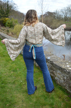 Load image into Gallery viewer, Boho Sleeve Sari Butterfly Top UK 14-18 Size L www.karmaripon.co.uk