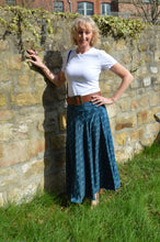 Load image into Gallery viewer, Purna Teal Sari elasticated panel Skirt www.karmaripon.co.uk
