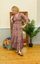 Load image into Gallery viewer, laal Dress www.karmaripon.co.uk