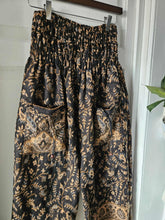 Load image into Gallery viewer, Boho Fleece trousers www.karmaripon.co.uk