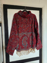 Load image into Gallery viewer, Cosy Fleece Jumper www.karmaripon.co.uk 