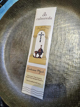 Load image into Gallery viewer, Calmveda Natural Incense sticks www.karmaripon.co.uk