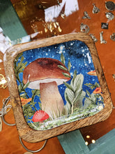 Load image into Gallery viewer, Mushroom wooden trinket tray www.karmaripon.co.uk