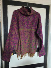 Load image into Gallery viewer, Cosy Fleece Jumper www.karmaripon.co.uk 