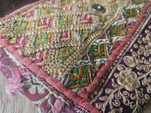 Load image into Gallery viewer, Handmade Shoulder Bandani Bag www.karmaripon.co.uk