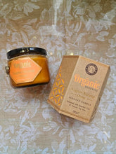 Load image into Gallery viewer, Nagpuri Narangi Orange Organic Scented Candle www.karmaripon.co.uk
