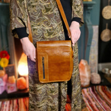 Load image into Gallery viewer, Rustic Tan Leather Small Messenger Bag www.karmaripon.co.uk