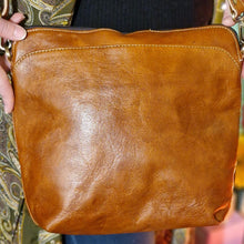 Load image into Gallery viewer, Ladies tan leather handbag www.karmaripon.co.uk