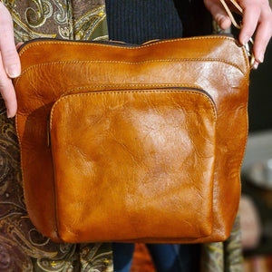 Ladies tan leather handbag www.karmaripon.co.uk