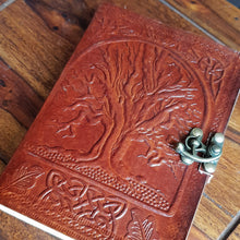 Load image into Gallery viewer, Leather Journal gift set www.karmaripon.co.uk