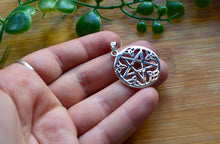 Load image into Gallery viewer, Pentacle Pendant www.karmaripon.co.uk 