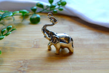 Load image into Gallery viewer, Elephant Pendant www.karmaripon.co.uk