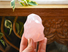 Load image into Gallery viewer, Rose Quartz Sphere www.karmaripon.co.uk