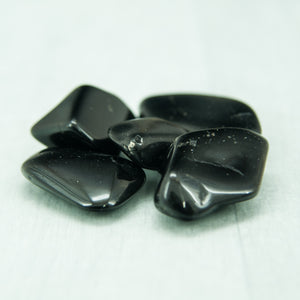 Black Tourmaline Tumble Stone www.karmaripon.co.uk